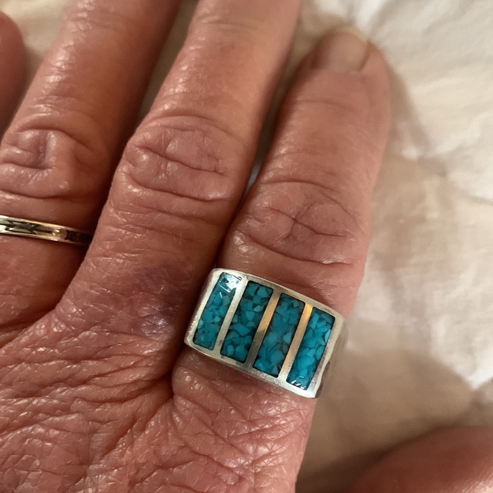STERLING SILVER INLAID TURQUOISE RING